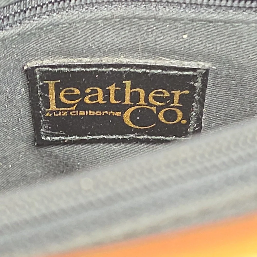 Vintage Liz Claiborne Leather Co. Black & Tan Hand Bag & strap